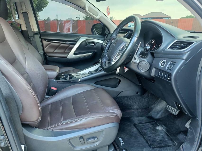 #MITSUBISHI PAJERO Wagon 4dr Eilte 7st SA 8sp 2WD 2.4DCT Y2019. สีดำ ออโต้ 📍ราคา 599,000 📍ออกรถเริ่ รูปที่ 13