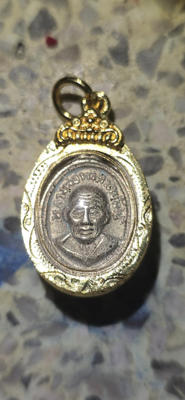 พระเครื่องจากเพจพระบ้านbyนายเอก