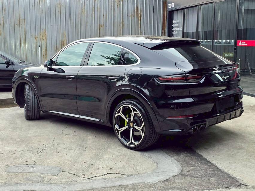 Porsche Cayenne coupe