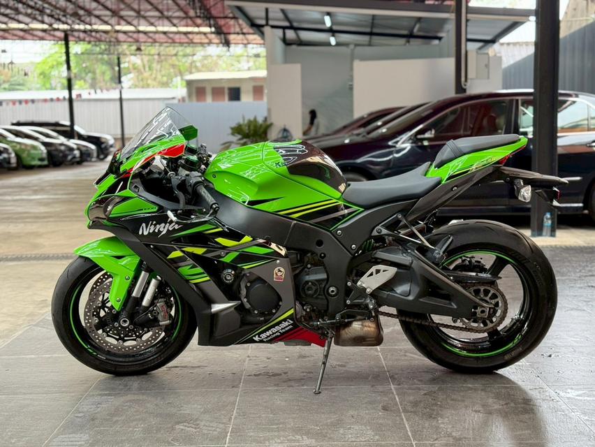 Kawasaki ZX 10R ปี 2021 เดิมๆโรงงาน สภาพป้ายแดง รูปที่ 4
