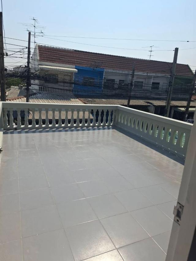 ขาย :ทาวน์เฮาส์ 2 ชั้น,เนื้อที่ 17 ตรว.(เมน)  หมู่บ้านศรีประจักษ์ 1 ถนนรามคำแหง 156  10