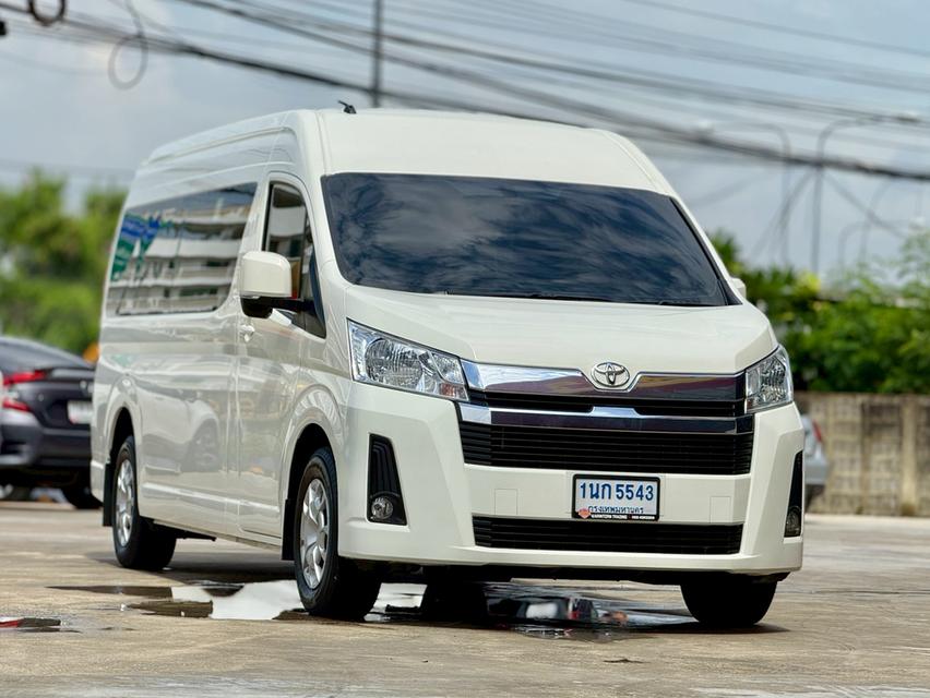 TOYOTA COMMUTER 2.8 2019  2