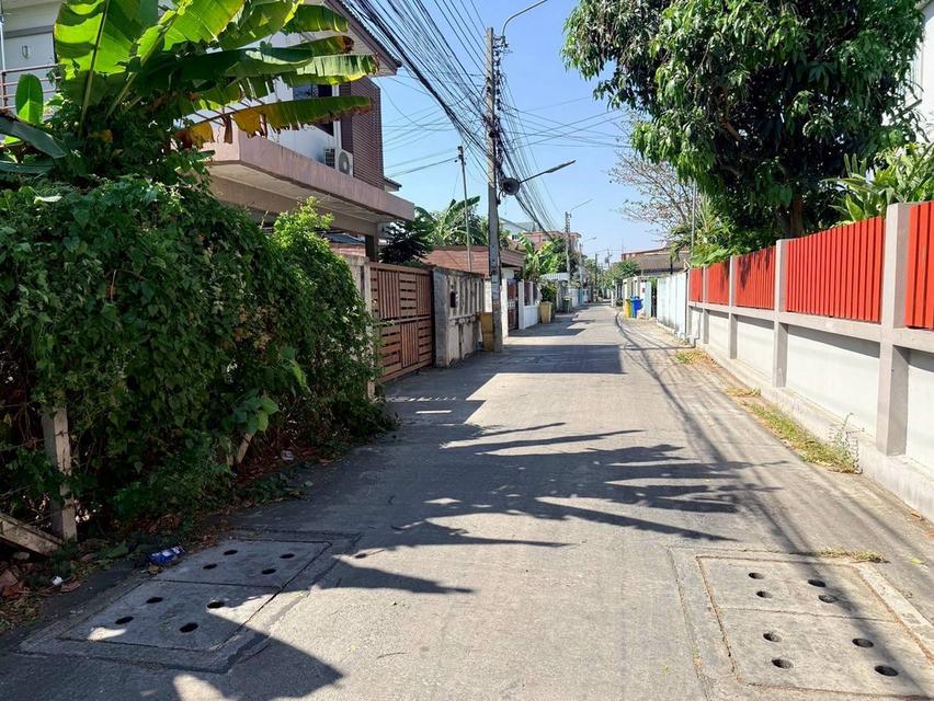 ขายถูกที่ดิน 100 ตรว  ซอยพหลโยธิน 54/1 แยก 6-10 สายไหม กทม.ถมแล้ว+ล้อมลวดหนาม 6