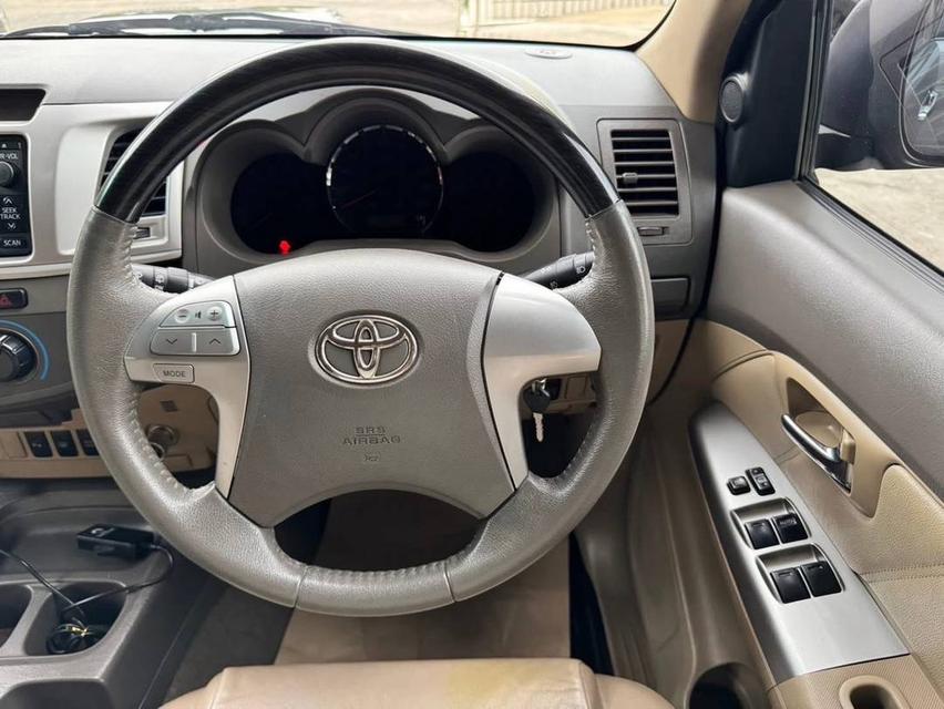 Toyota Fortuner รุ่น G SUV 2WD เกียร์AUTO เครื่อง2.5cc. ดีเซล ปี2013 รูปที่ 5