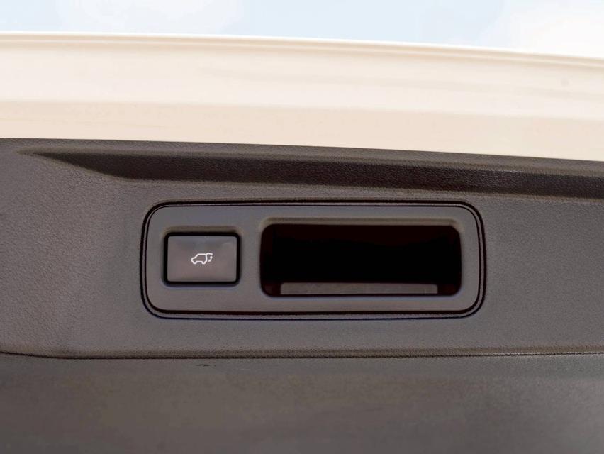 TOYOTA FORTUNER 2.8V 4WD ปี 2016 10