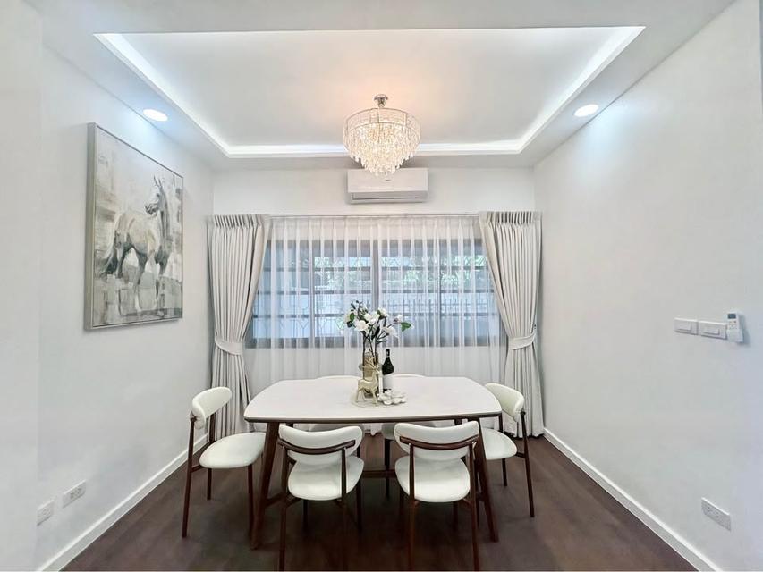 บ้านหรู 3 ชั้น ใจกลาง “สี่แยกเหม่งจ๋าย”พร้อมอยู่  อยู่สบายแบบบ้านเดี่ยวในเมือง ทำเล Prime Zone 6