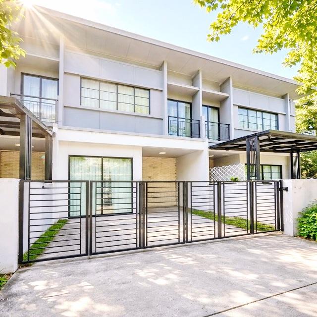 ฟิวเจอร์พาร์ค รังสิต 4.2 กม. ม.รังสิต 3.8 กม. บิ๊กซี รังสิต 2.4 กม.3นอน ทาวน์โฮม 2 ชั้นให้เช่า พร้อมอยู่ กว้าง 22 ตร.วา. 1