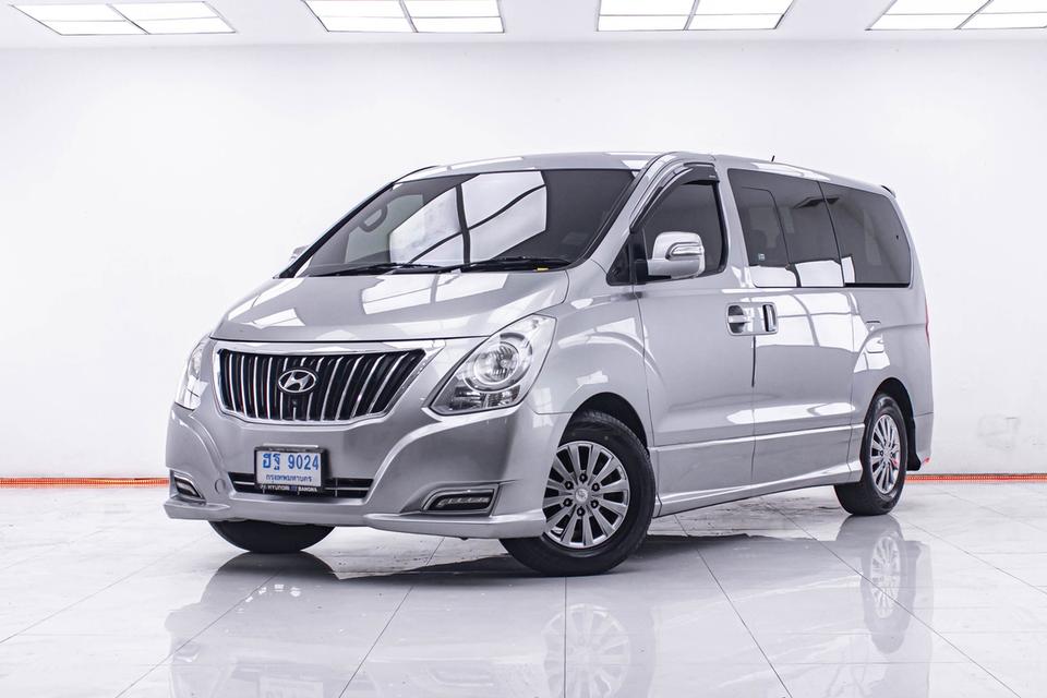 HYUNDAI H-1 2.5 DELUXE AT 2018VAN 11 ที่นั่ง ประตูสไลด์ 2 ข้าง ไมล์ 281,xxx