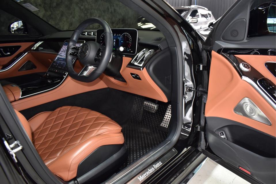 รหัสรถ JRS580 Benz S580 e AMG Premium 2023  Plug In Hybrid 12