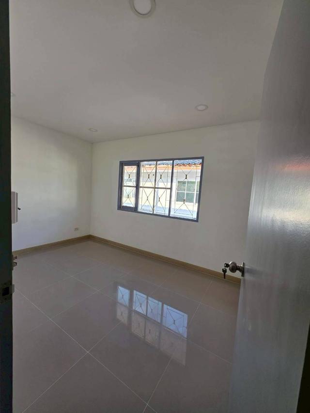 ขายทาวน์เฮ้าส์ 2 ชั้น มบ.สิรารมย์ ถนนบ้านกล้วย-ไทรน้อย รีโนเวทใหม่ทั้งหลัง พร้อมเข้าอยู่ (เจ้าของขายเอง) 8