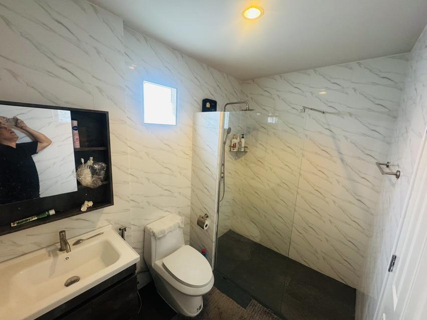 บ้านแฝด 2 ชั้น สไตล์บ้านเดี่ยว ผนังไม่ติดใคร หมู่บ้านพร้อมพัฒน์1  จองตอนนี้ ลดพิเศษ 200,000 บาท 12