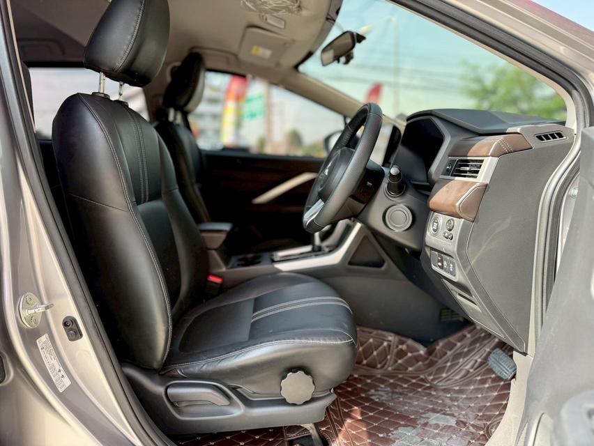 ปี 2022 MITSUBISHI XPANDER 1.5 GTเครื่องเบนซิน สีเทา เกียร์ออโต้ 13