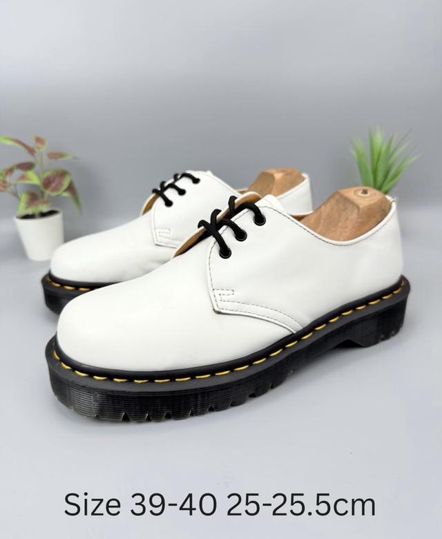 dr.martens 1461bex สีขาว size39-40 มือสองของแท้