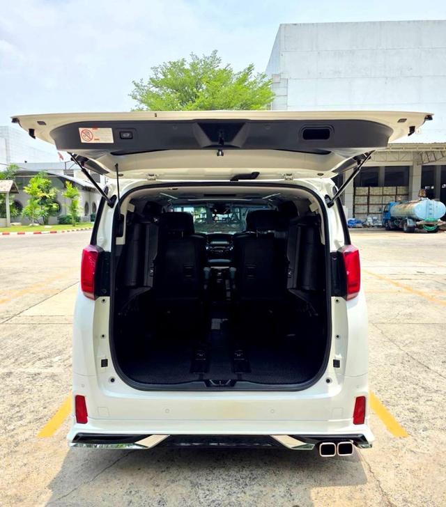 Toyota ALPHARD 2.5SC PACKAGE สีขาว ปี 2023 ไมล์ 20,000 กม. รูปที่ 7