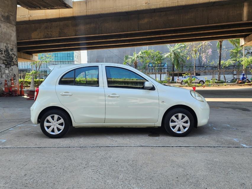 ขายรถ Nissan March 1.2 ปี 2012 สีขาว เกียร์ออโต้ 8