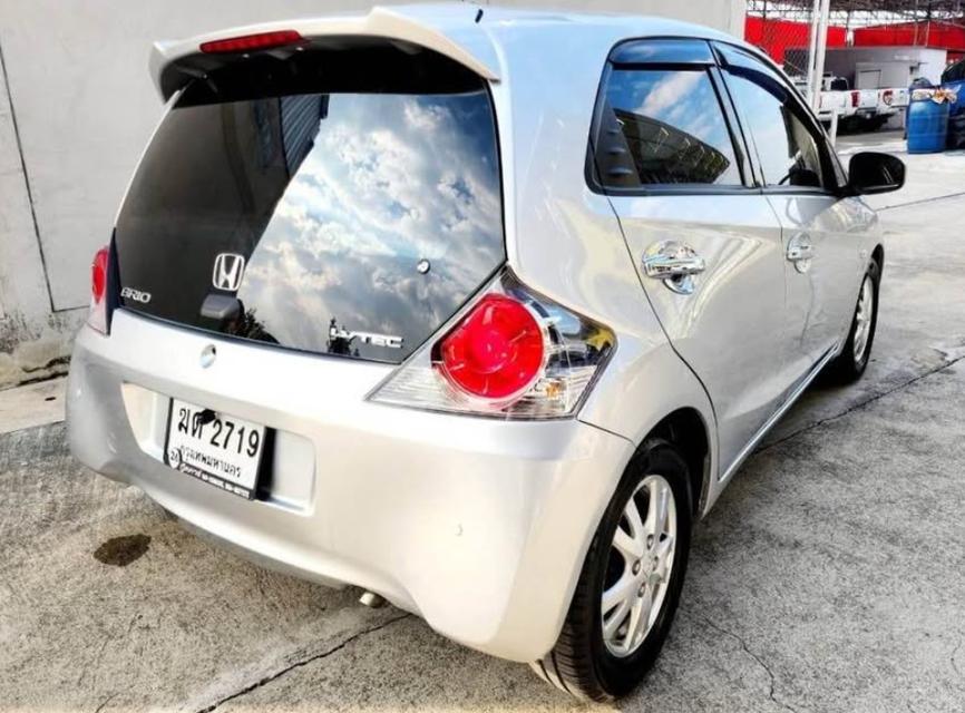 2012 Honda Brio 4