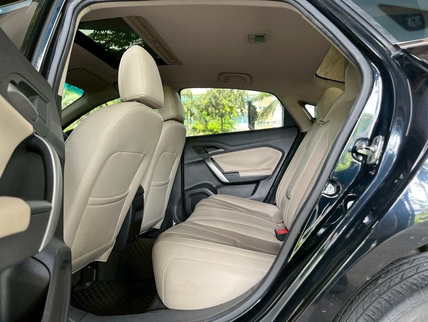 MG 5 1.5 X Sunroof AT ปี 2016 17