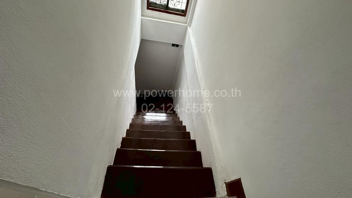 หมู่บ้านอู่ทองเพลส 2 ซอย 1/8 ถนน ลำลูกกา ต.คูคต อ.ลำลูกกา จ. ปทุมธานี 9
