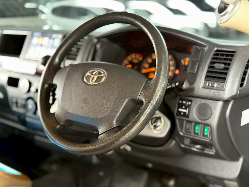 ขาย Toyota Commmuter 3.0 D4D ปี17 10