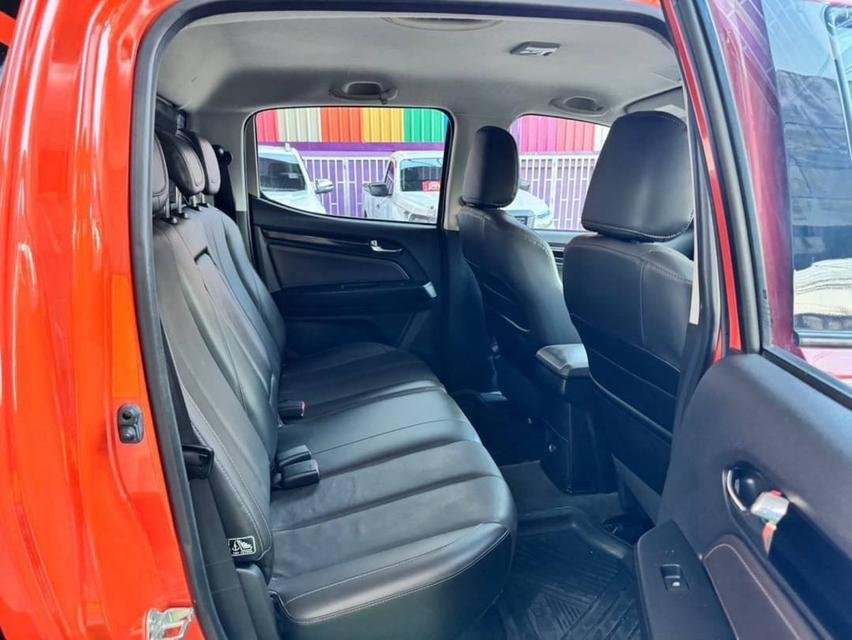 ​CHEV​ ​COLORADO C-CAB  รุ่นHIGH COUNTRY STROM ปี2018 เครื่อง​2.5CC. เกียร์AUTO​  #​รถไมล์แท้100​%คะ  14
