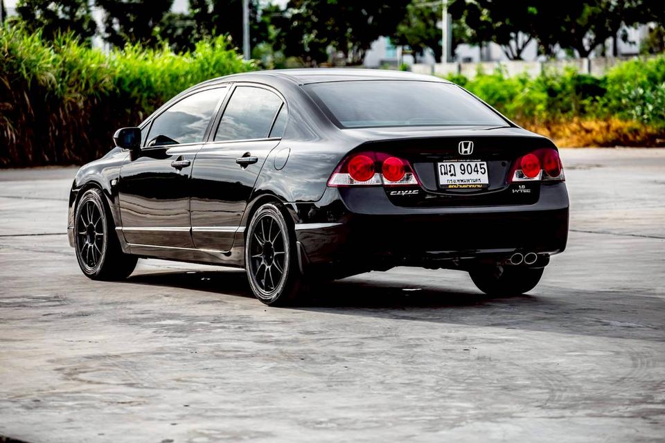Honda Civic Fd 1.8E ปี 2008 สีดำ เกียร์ออโต้ 8