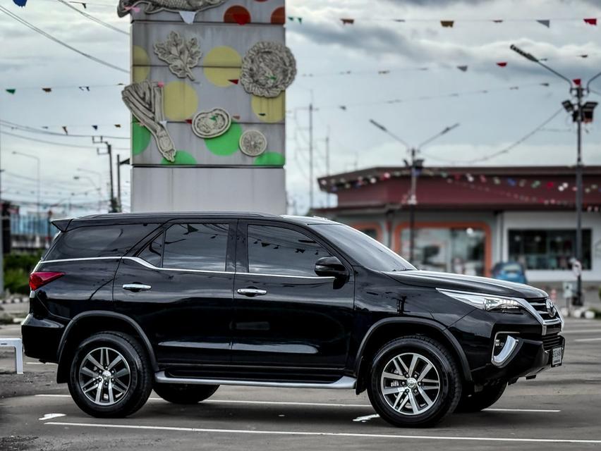 ขาย Toyota Fortuner 2.8V 4wd ปี20