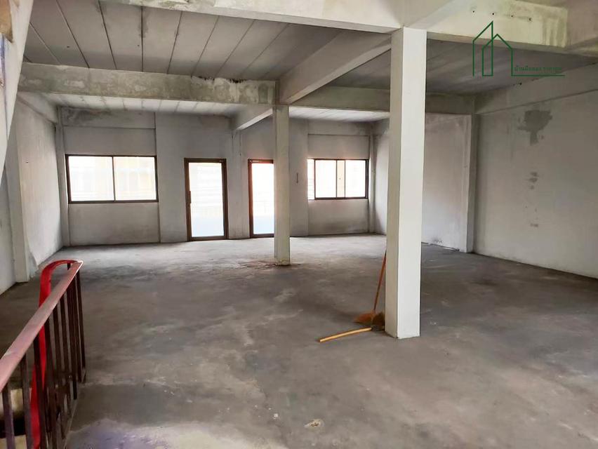 อาคารพาณิชย์ 2 คูหา ติดถนนลาดพร้าว 13