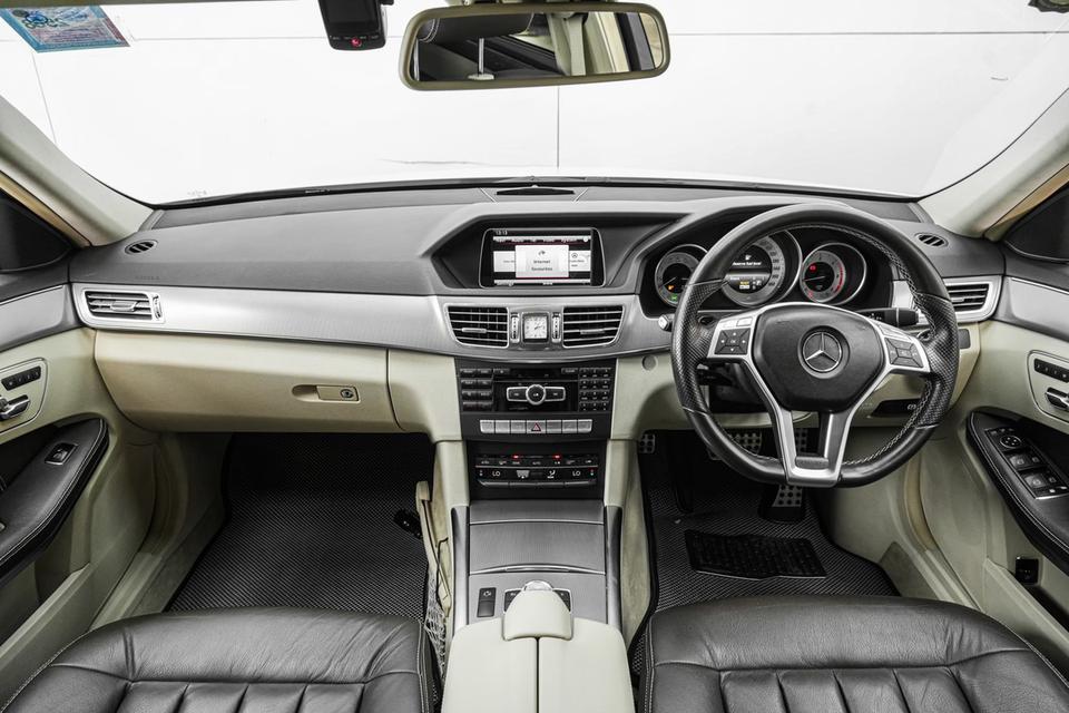 2013 Mercedes-Benz E300 2.1 W212 BLUETEC HYBRID Sedan สีขาว เครื่องดีเซล+ไฟฟ้า เลขไมล์ 88378 กม. 14