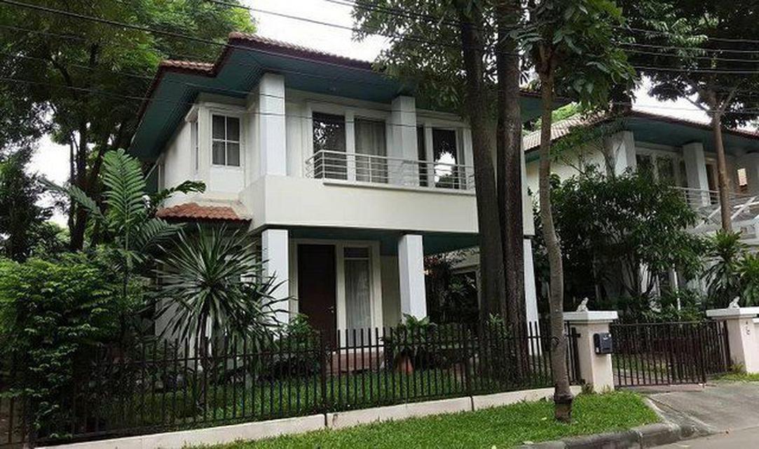 PML03 ให้เช่าบ้านเดี่ยว 2 ชั้น หมู่บ้าน บางกอกวิลล่า Bangkok Villa ถนนประดิษฐ์มนูธรรม  ใกล้เลียบทางด่วนเอกมัย-รามอินทรา 1