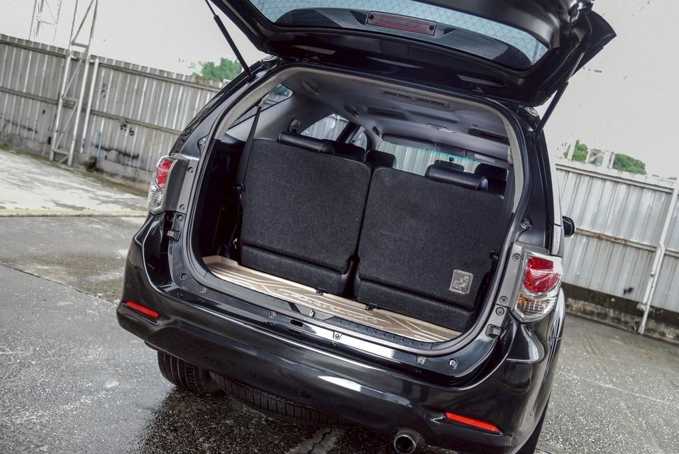 รหัสรถ CBL8671 TOYOTA FORTUNER 2.5 V AT 2014 6