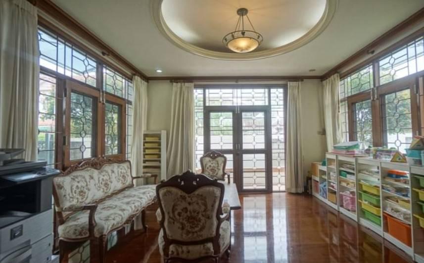 ขาย บ้าน ในโครงการ หมู่บ้านมหาดไทย1 101 ตรว 4 นอน 5 น้ำ East Eng 中 日 Please add LINE ID 806qphgn(มีแอดด้วย) o8415o5483 4