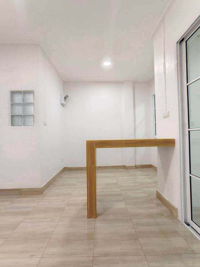 หมู่บ้านนันทนาการ์เด้นบางคูวัด ถนน345 บางคูวัดทาวน์เฮาส์ 2 ชั้น ครึ่ง บ้านเล่นระดับ ราคาไม่แรง ในหมู่บ้านมีสระว่ายน้ำ ฟิตเนส รปภ ตลอด 24 ชั่วโมง 7