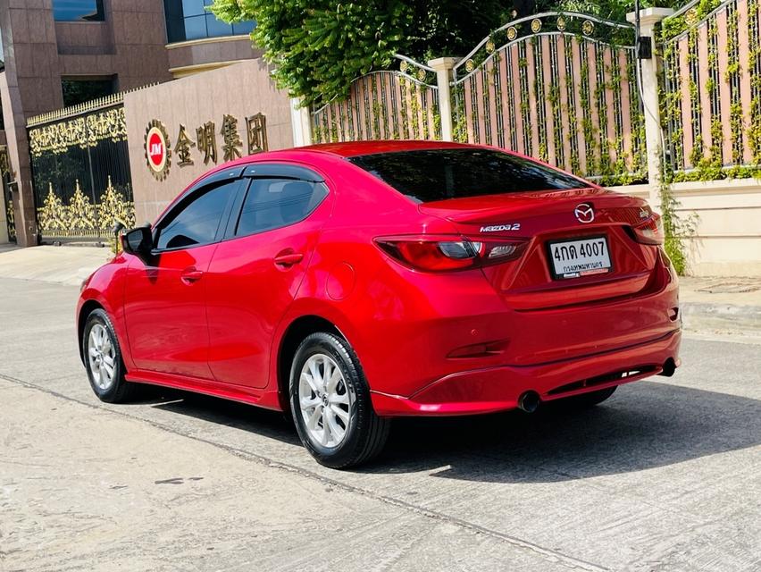 MAZDA 2 1.3 SKYACTIVE HIGH PLUS ปี 2015 สีแดง สภาพนางฟ้า 2