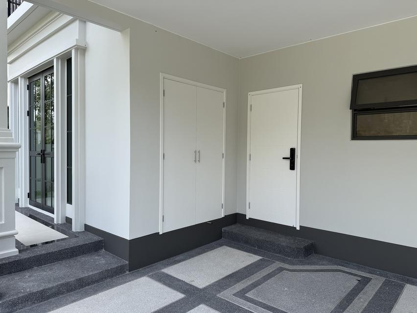 Luxury Family House for Rent Setthasiri Bangna KM.10 4