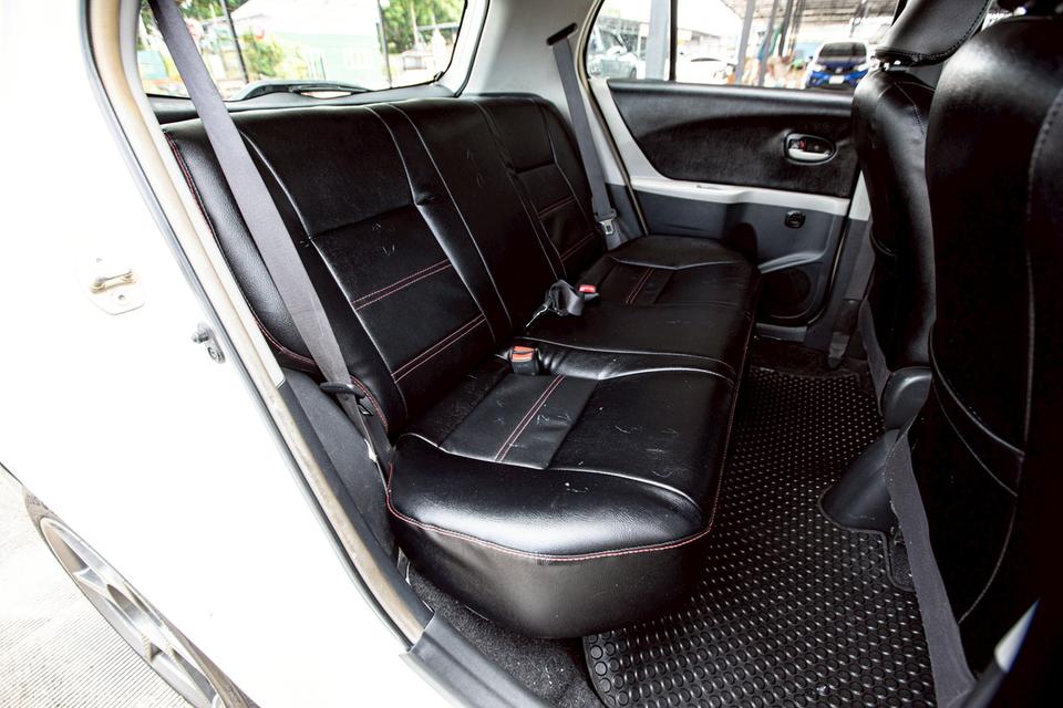 Toyota Yaris 1.5E ปี 2007 เกียร์ออโต้ สีขาว 14