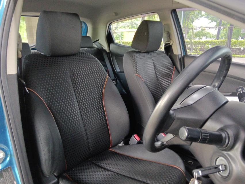 Mazda2 1.5 A/T 2012 14
