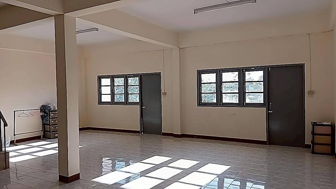 ขายอาคารพาณิชย์ 3 ชั้น 2 คูหาติดกัน อ.กบินทร์บุรี ปราจีนบุรี ติดถนนสุวรรณศร 4