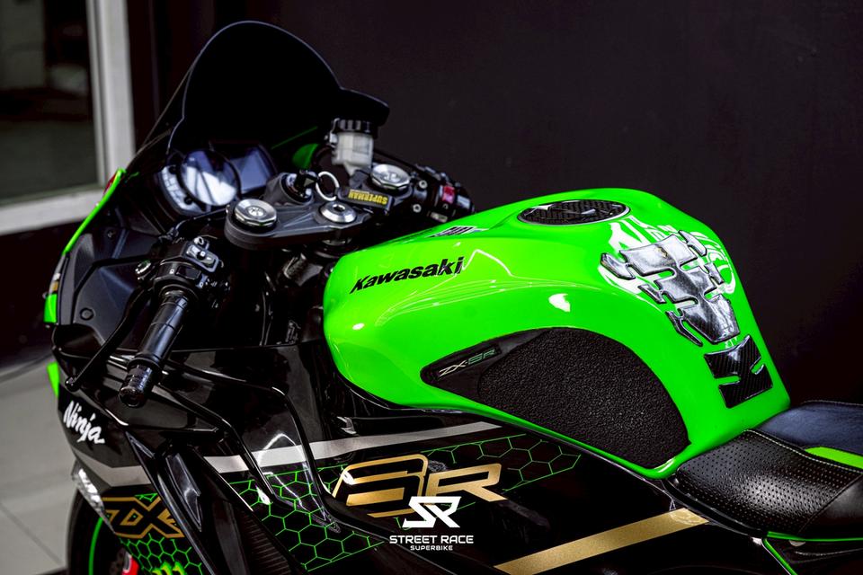 🔥 Kawasaki ZX-6R 2021 รังผึ้ง แต่งท่วม ท่อลั่น 🔥 ⛽️ ฟรีน้ำมันเต็มถัง! โปรแรงเดือนเมษายน 🔥 รูปที่ 3