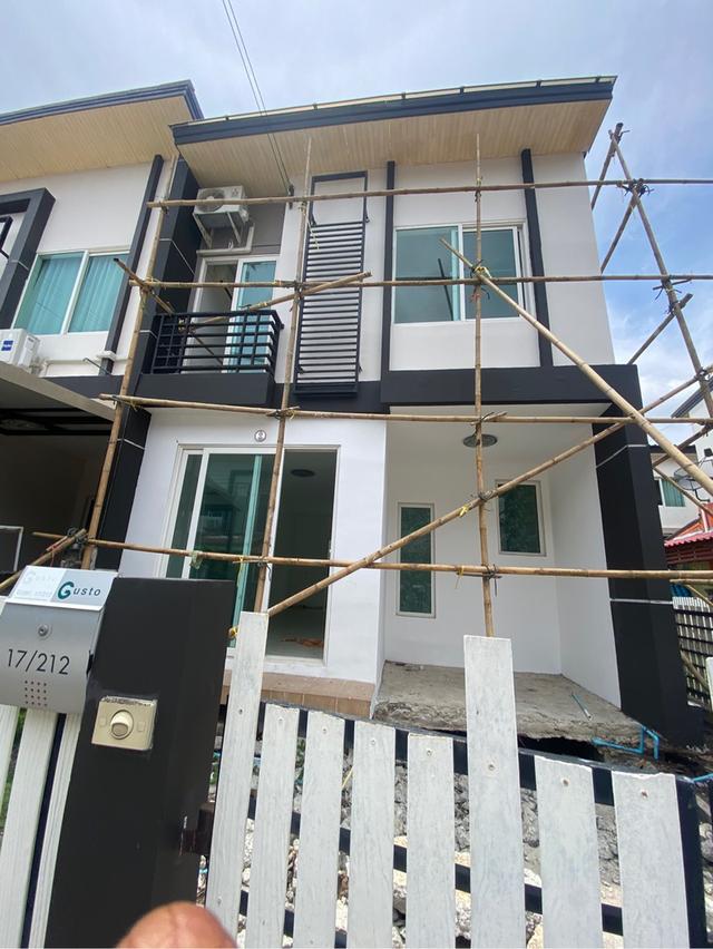 ทาวน์โฮม 2 ชั้น หมู่บ้าน​กัสโต้ พระราม2  7