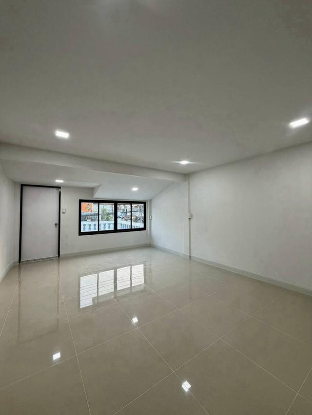 หมู่บ้านทรายทองนิเวศน์ ใกล้ห้าแยกปากเกร็ด ทาวน์เฮาส์ 2 ชั้นตกแต่งใหม่พร้อมอยู่ ทำเลดี ใกล้ห้าแยกปากเกร็ด เซ็นทรัลรัตนาธิเบศร์ 15
