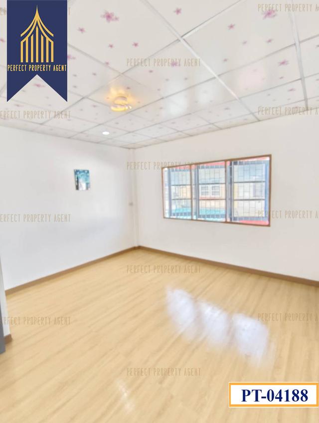 ขาย ทาวน์เฮ้าส์ วนารมย์ ฉลองกรุง 24 ทับยาว ลาดกระบัง ขายถูกมาก 10