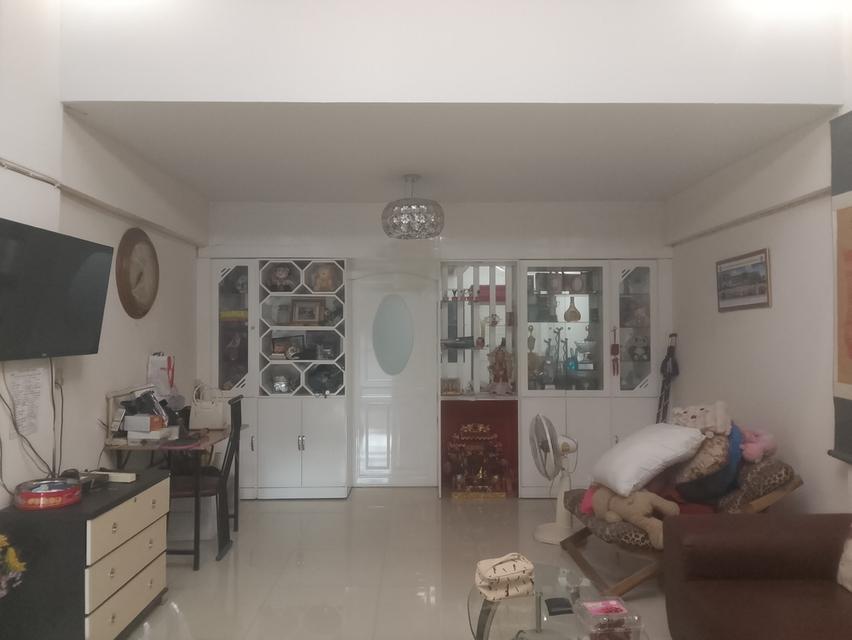 อาคารพาณิชย์ 4 ชั้นครึ่ง 3