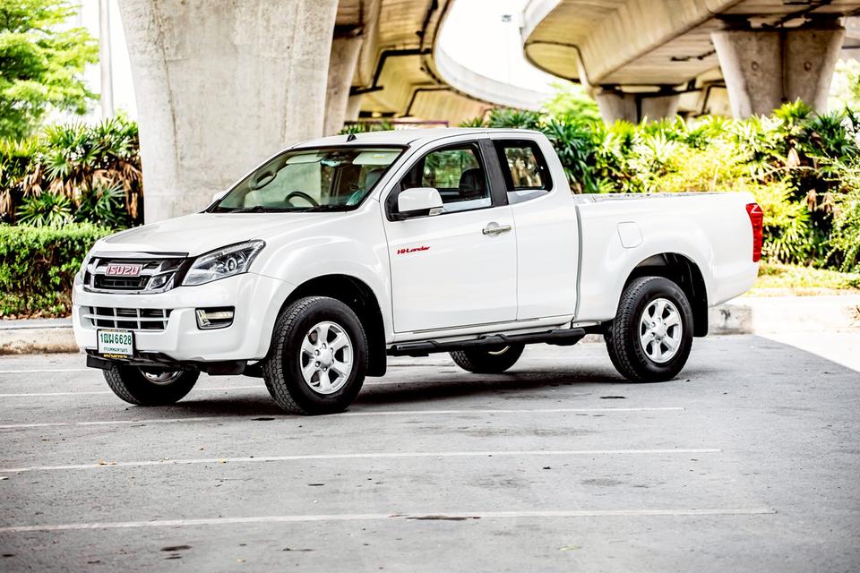 Isuzu D-Max Hi-Lander Cab 2.5 VGS Z ท๊อป ปี 2015 เกียร์ธรรมดา สีขาว  8