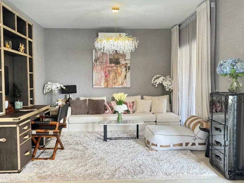 Executive Designer Home Near Bangkok — Elegant & Convenient 7