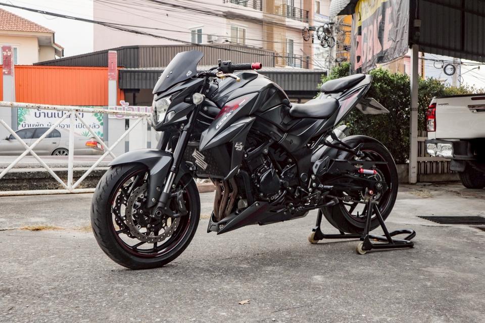 Gsx750 ปี2018 Suzuki สีดำ รูปย่อยที่ 4