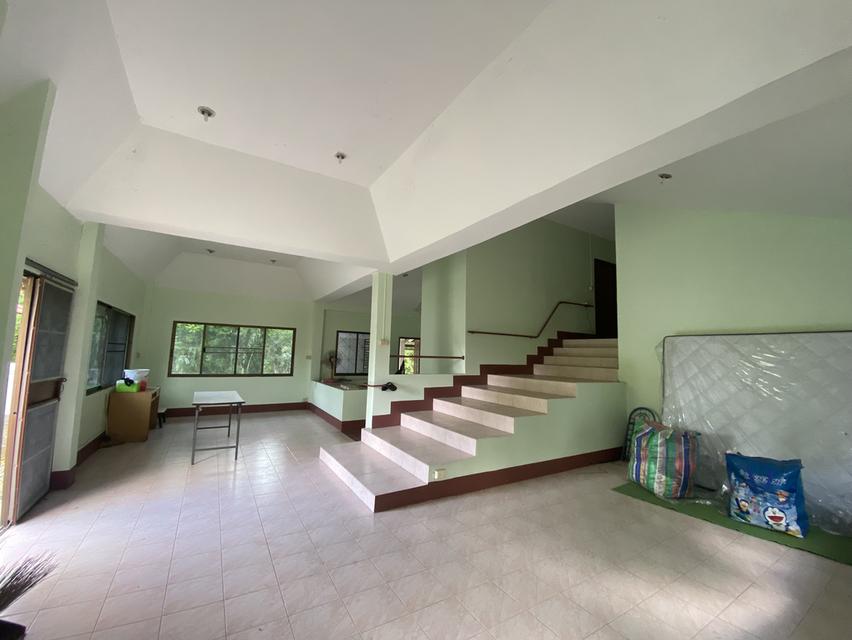 บ้านพร้อมที่ดิน
