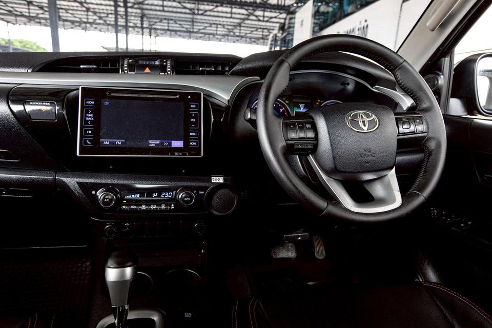 Toyota Revo 2.4G ปี15 12