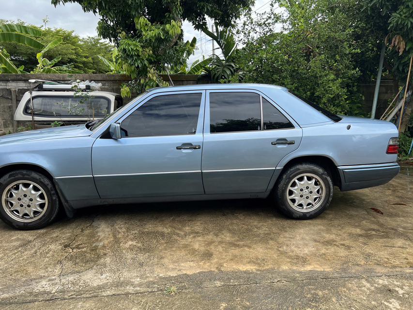 ขาย BENZ E220 W124 ปี94 codeB  4