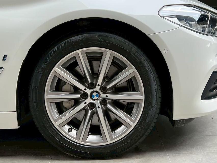BMW 530e 2.0 G30 Elite Sedan 10