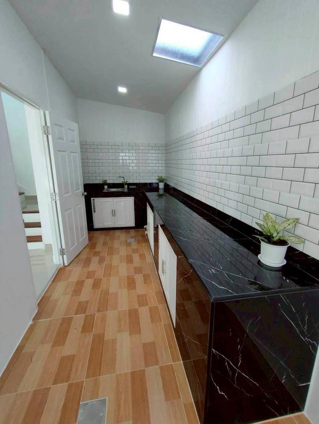 หมู่บ้านพฤกษา18/1 .. 8